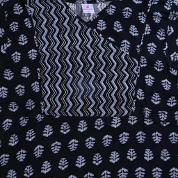 evolove Printed Maxi Nightdress image 4