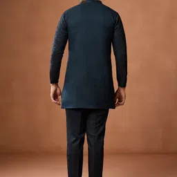 KISAH Abstract Embroidered Mandarin Collar Sequinned Straight Kurta With Trousers image 2