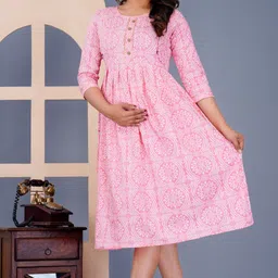 KIAARON Women Bandhani Printed Maternity Kurta image 5