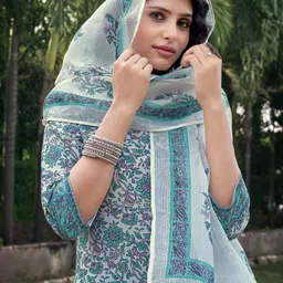 NAINVISH Floral Printed Straight Kurta with Trousers & Dupatta image 2