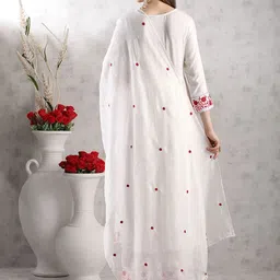 KALINI Floral Embroidered Thread Work Anarkali Kurta With Salwar & Dupatta image 5