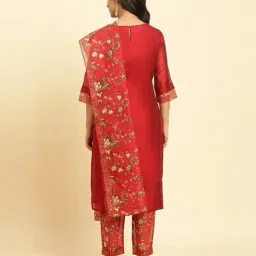 Women Embroidered Chanderi Straight Kurta Set image 4