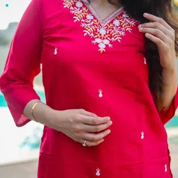 zinzraa Women Embroidered Straight Kurta Set image 4