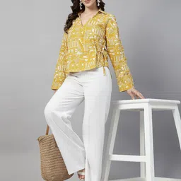 QOMN Women Geometric Printed Cotton Wrap Top image 4