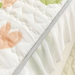 JC HOME White & Green Conversational 160 TC Fitted King Bedsheet with 2 Pillow Covers image 4