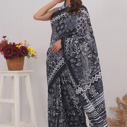 Vanedik Floral Pure Cotton Block Print Saree image 3