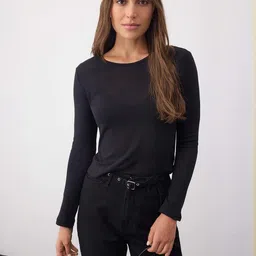 Trendyol Women Solid Round Neck Long Sleeves Cotton Fitted Top-image-65