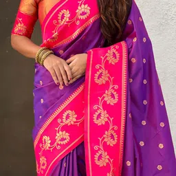 ELITE WEAVES Ethnic Motifs Zari Silk Blend Handloom Paithani Saree image 3