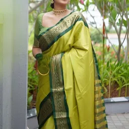 CANIZZARO Woven Design Zari Silk Blend Banarasi Saree image 4