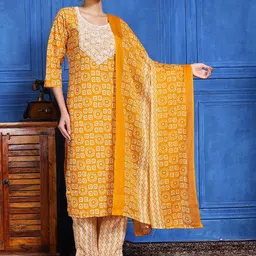 Meena Bazaar Geometric Printed Kurta With Trousers & Dupatta-picture-25
