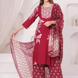 KALINI Women Floral Printed Regular Rayon Kurta with Palazzos & Dupatta Kurta Sets-picture-40