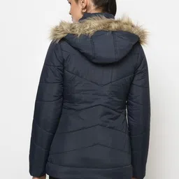 Trufit Women Lightweight Puffer Jacket image 2