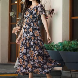 Masakali.Co Women Floral Printed Flared Sleeves Pleated Detail Fit & Flare Maxi Dress image 3