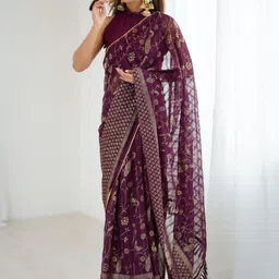 Ekasya Ethnic Motifs Printed Zari Saree image 5