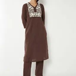 max Floral Embroidered V-Neck Three-Quarter Sleeves Tunic With Trouser-picture-35