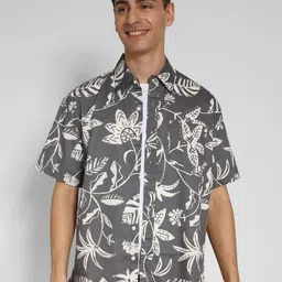 AMERICAN EAGLE OUTFITTERS Men Classic Spread Collar Floral Printed Cotton Casual Shirt-picture-17