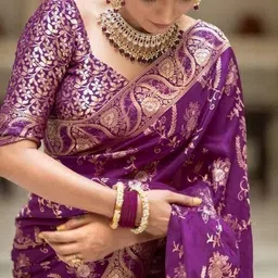 clotheva Women Ethnic Motifs Woven Design Zari Banarasi Saree image 2