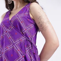 fusion by glitchez Ethnic Motifs Printed V-Neck Wrap Midi Dress image 5