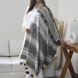 InWeave Geometric Printed Tassel Details Shawl image 3