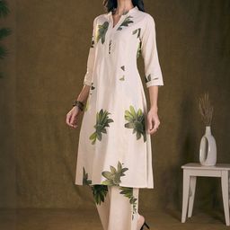 FASHOR Modern Floral Printed A-Line Paneled Co-Ord Set-picture-14