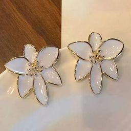 VAGHBHATT Gold-Plated Artificial Beads Beaded Floral Shaped Studs-picture-38