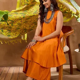 InWeave Women Solid Kurta with Palazzos & Dupatta image 3