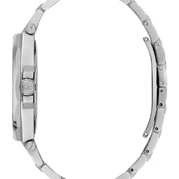 GC Legacy Sleek Men Stainless Steel Bracelet Style Straps Analogue Watch Z67001G7 image 3