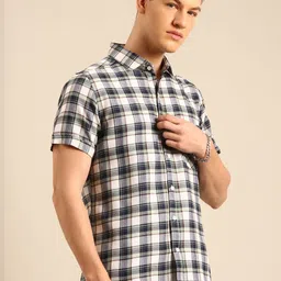 Voroxy Men Printed Cotton Casual Shirts image 2