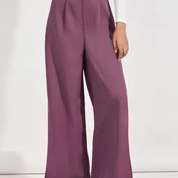 Styli Women Solid High Rise Wide Leg Belted Twill Pants-image-76