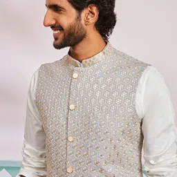 VASTRAMAY Floral Embroidered Woven Nehru Jacket image 2