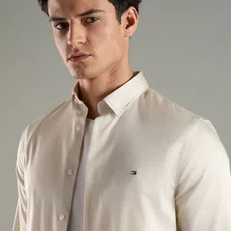 Tommy Hilfiger Men Slim Fit Solid Spread Collar Casual Shirt image 4