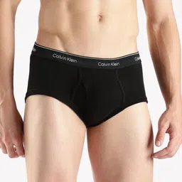 Calvin Klein Underwear Low-Rise Outer Elastic Pure Cotton Basic Brief image 2