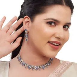 Women Click Stone-Studded Jewellery Set image 2