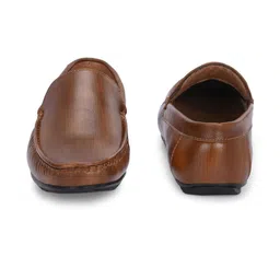 GWALK Men Colourblocked Loafers image 2