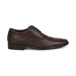 Lee Cooper Men Textured Round Toe Formal Derbys image 2