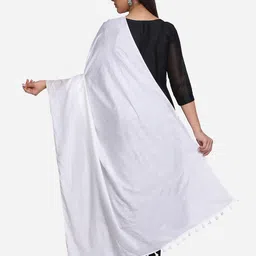 THE WEAVE TRAVELLER White Solid Art Silk Dupatta image 4