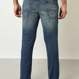 Lee Men Rodeo Straight Fit Clean Look Heavy Fade Stretchable Jeans image 3