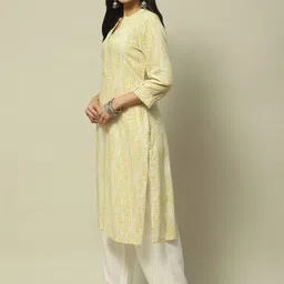 Rangriti Chevron Striped Flared Sleeves Sequinned Pathani Kurta image 5