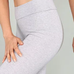 puma Solid Women Grey Tights image 4