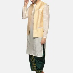 Sethukrishna Men Green Printed Dhoti image 5