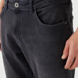 LC Waikiki Men Low-Rise Stretchable Jeans image 2