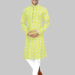 hiknock Men Cotton Blend Kurta Pyjama Set-picture-28
