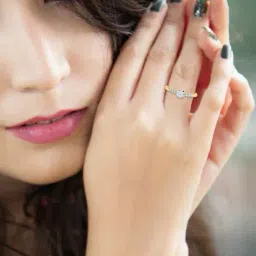 whp jewellers Women Yellow Gold Diamond-Studded Ring image 4