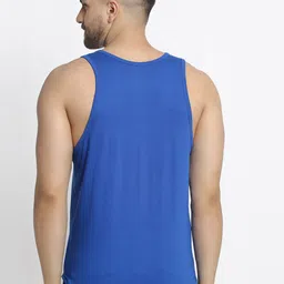 Friskers Men Blue Printed Apple Cut Sleeveless Gym Vest image 4