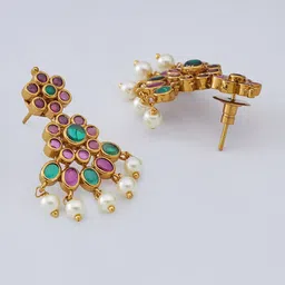 Kushal's Fashion Jewellery Gold-Plated Stone-studded Antique Jewellery Set image 4