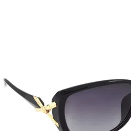 HRINKAR Women Rectangle Sunglasses With Polarised And UV Protected Lens image 4