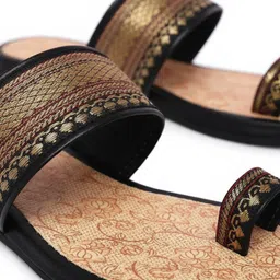 thea Women Flats Sandal image 4