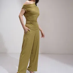 CHIC BY TOKYO TALKIES Self-Design Off-Shoulder Top & Trouser image 3