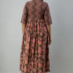 indianic Women Floral Print Viscose Rayon Flared Kurta image 2