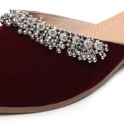 shoestail Women Flats Sandal image 5